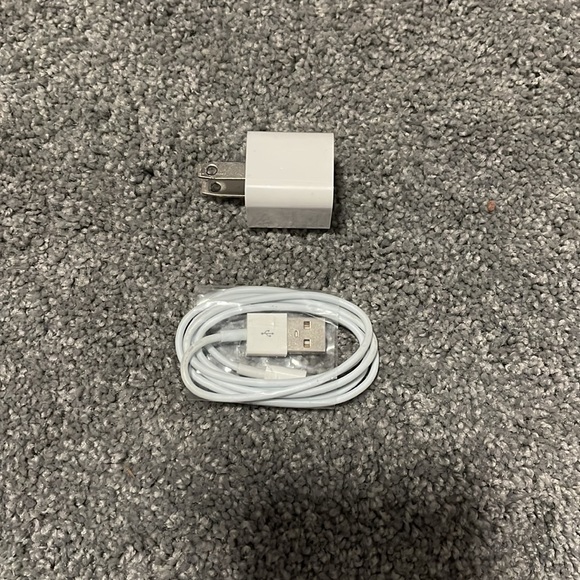 White iPhone 5 New - Picture 4 of 4